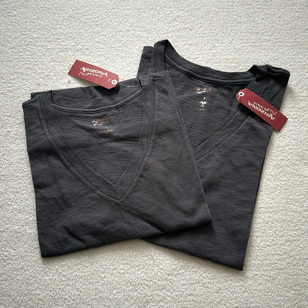 Arizona Amazing Vee T-shirt, size M